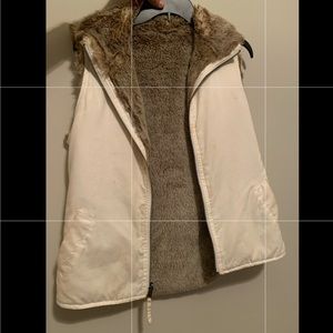 FAUX FUR GAP VEST
